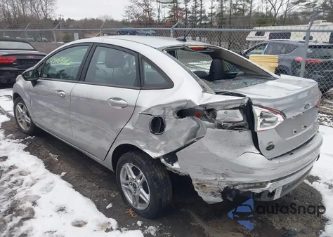 2019 Ford Fiesta Se z USA, uszkodzony, nr VIN 3FADP4BJ8KM156089
